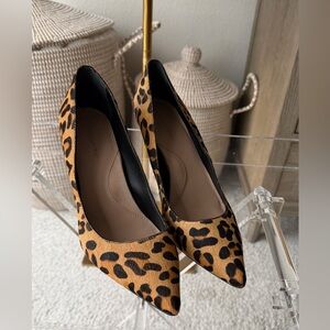 Banana Republic Women's Madison Leopard Print Haircalf Leather Heels Size 9.5